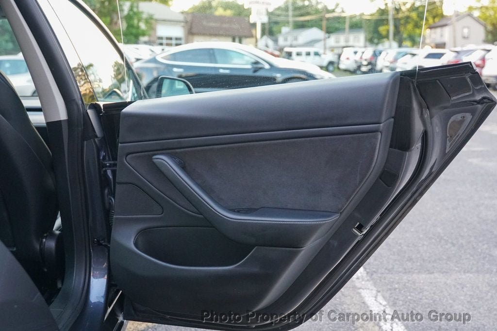 2021 Tesla Model 3 Long Range photo 16