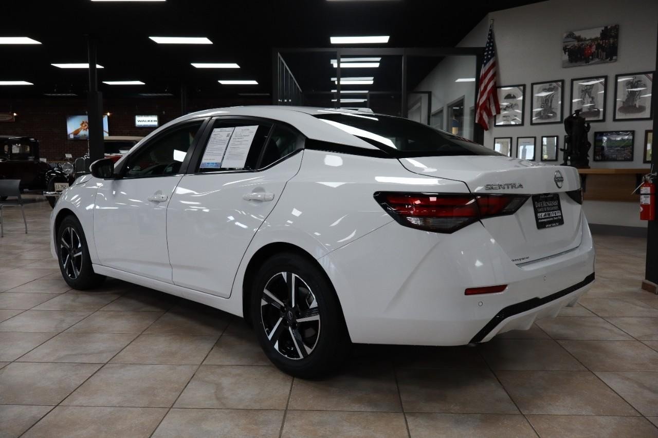 2025 Nissan Sentra SV photo 2