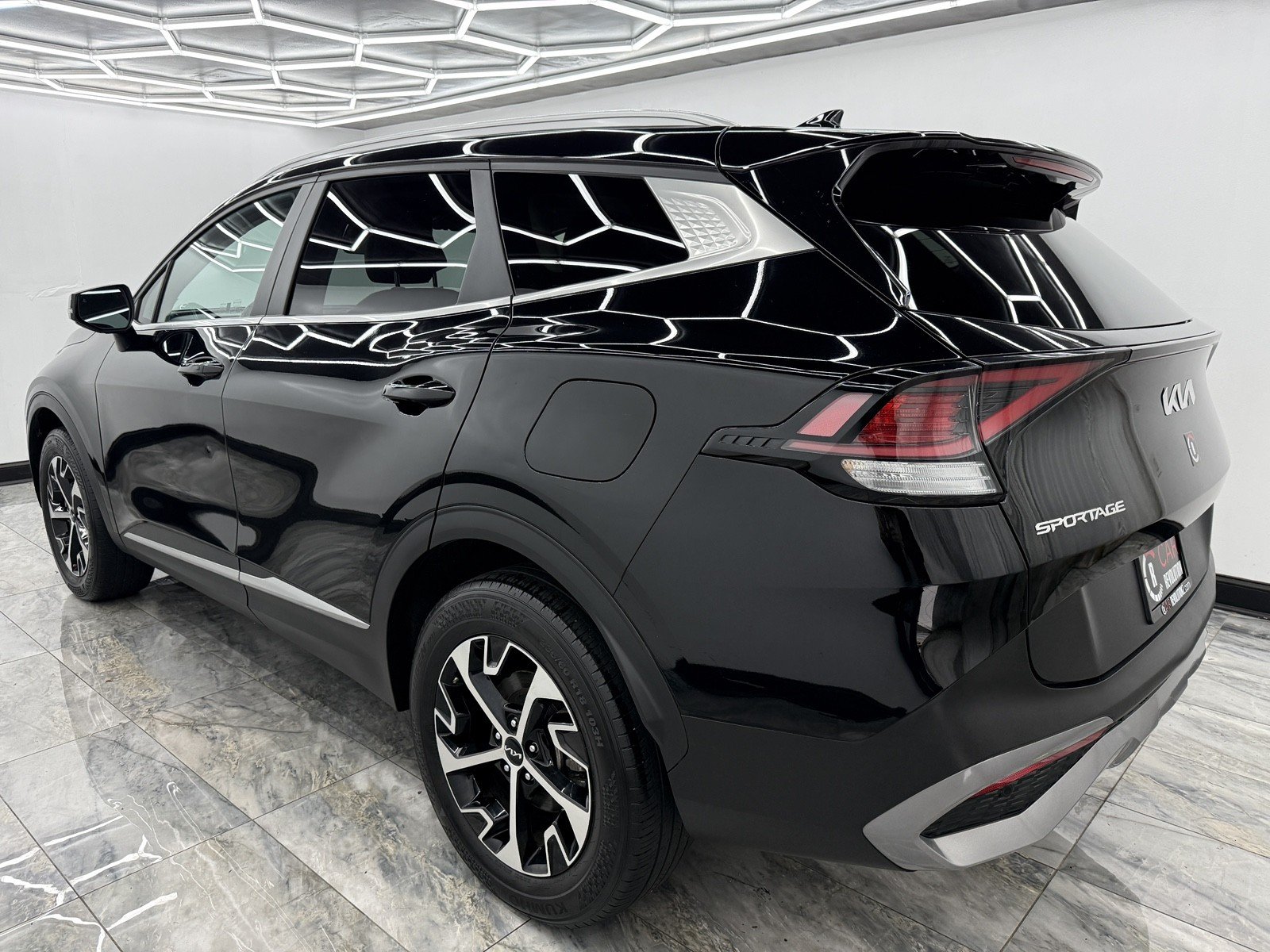 2023 Kia Sportage EX photo 4