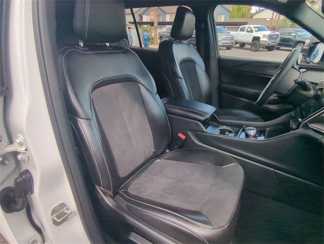 2024 Jeep Grand Cherokee Altitude photo 17