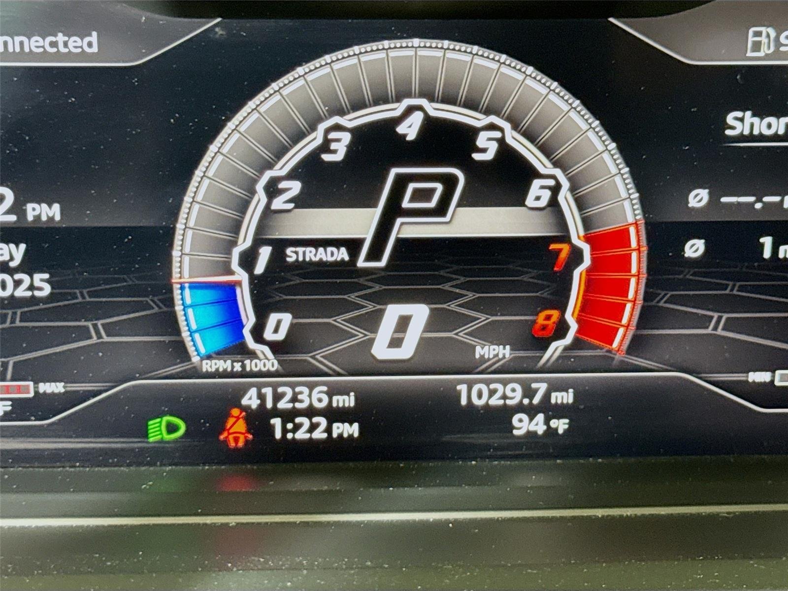 2019 Lamborghini Urus Base photo 14