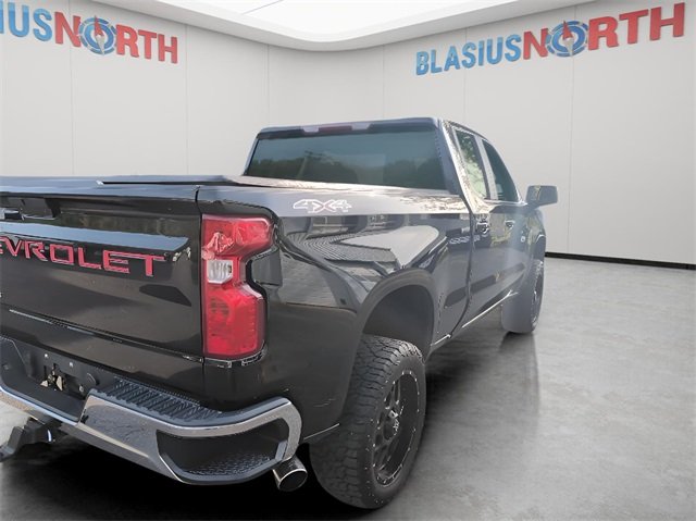 2019 Chevrolet Silverado 1500 LT photo 3