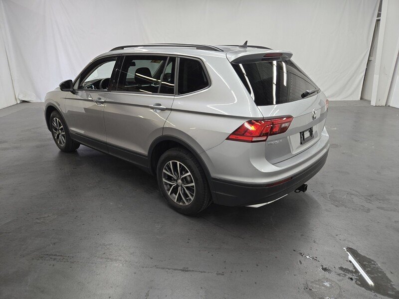 2021 Volkswagen Tiguan S photo 2
