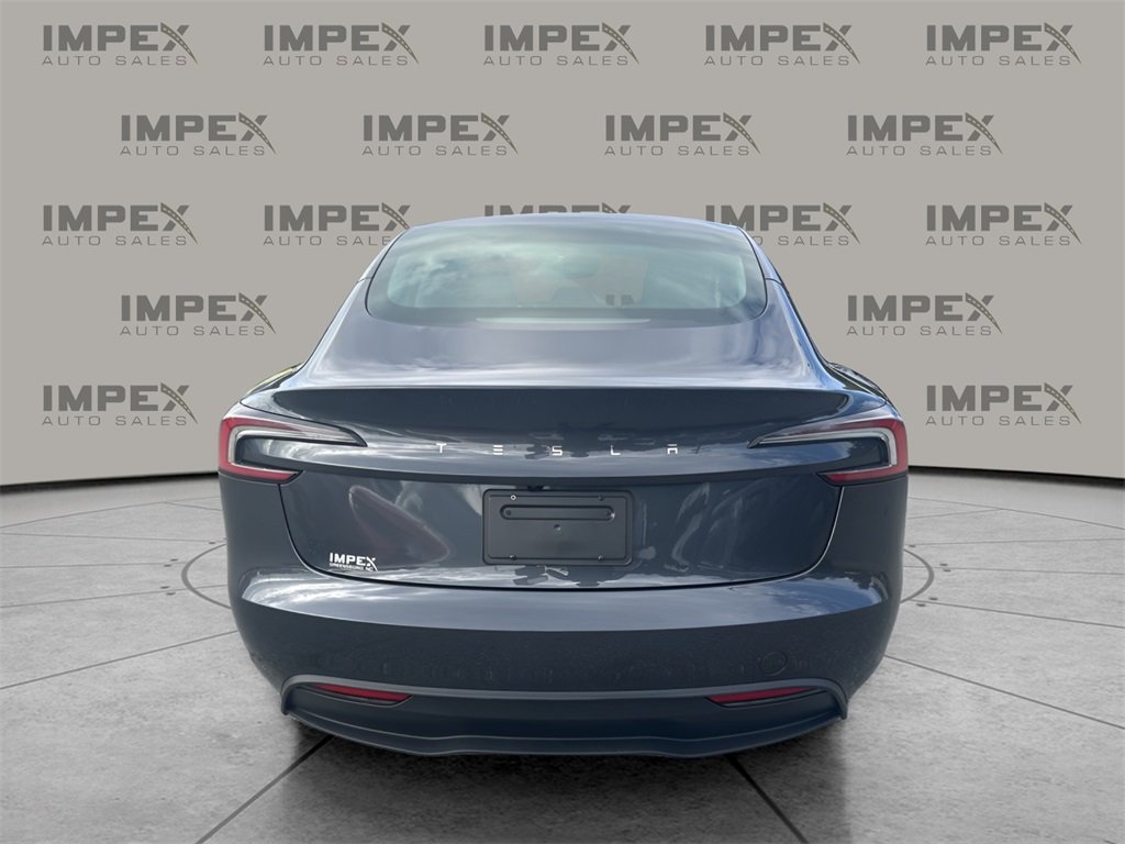 2025 Tesla Model 3 Long Range photo 4