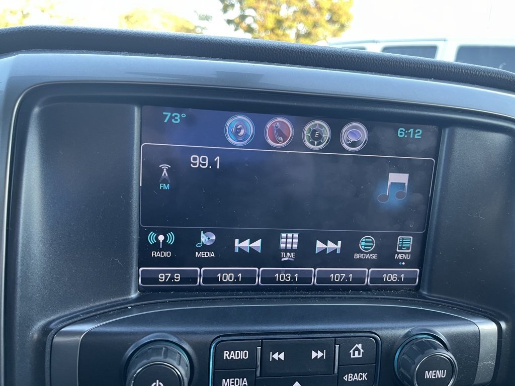 2017 Chevrolet Silverado LT photo 11