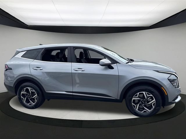 2024 Kia Sportage LX photo 3