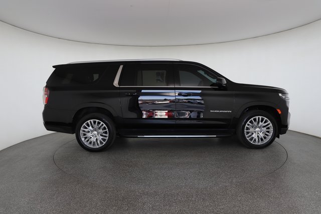2023 Chevrolet Suburban LS photo 22
