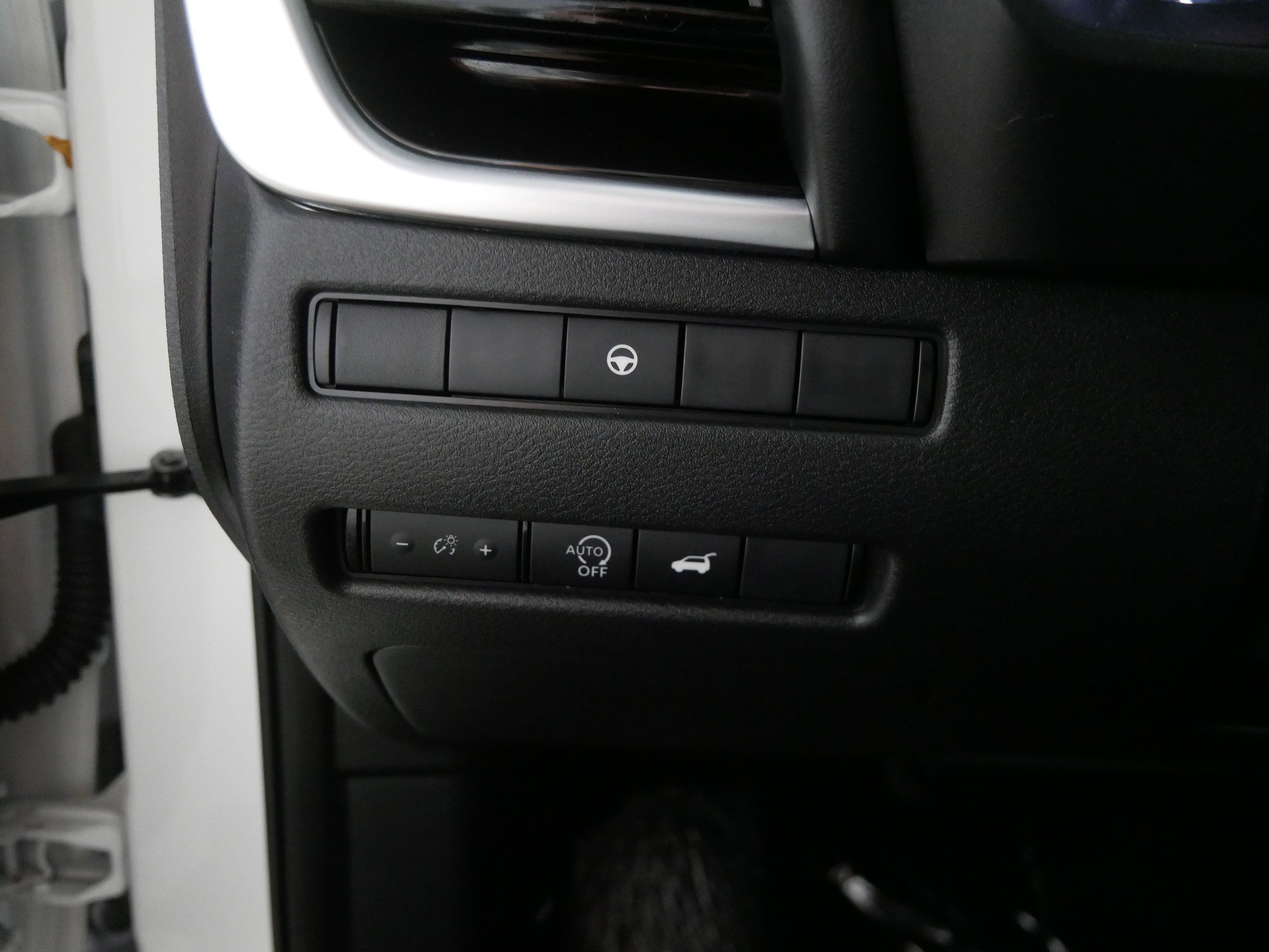 2023 Nissan Rogue SL photo 23
