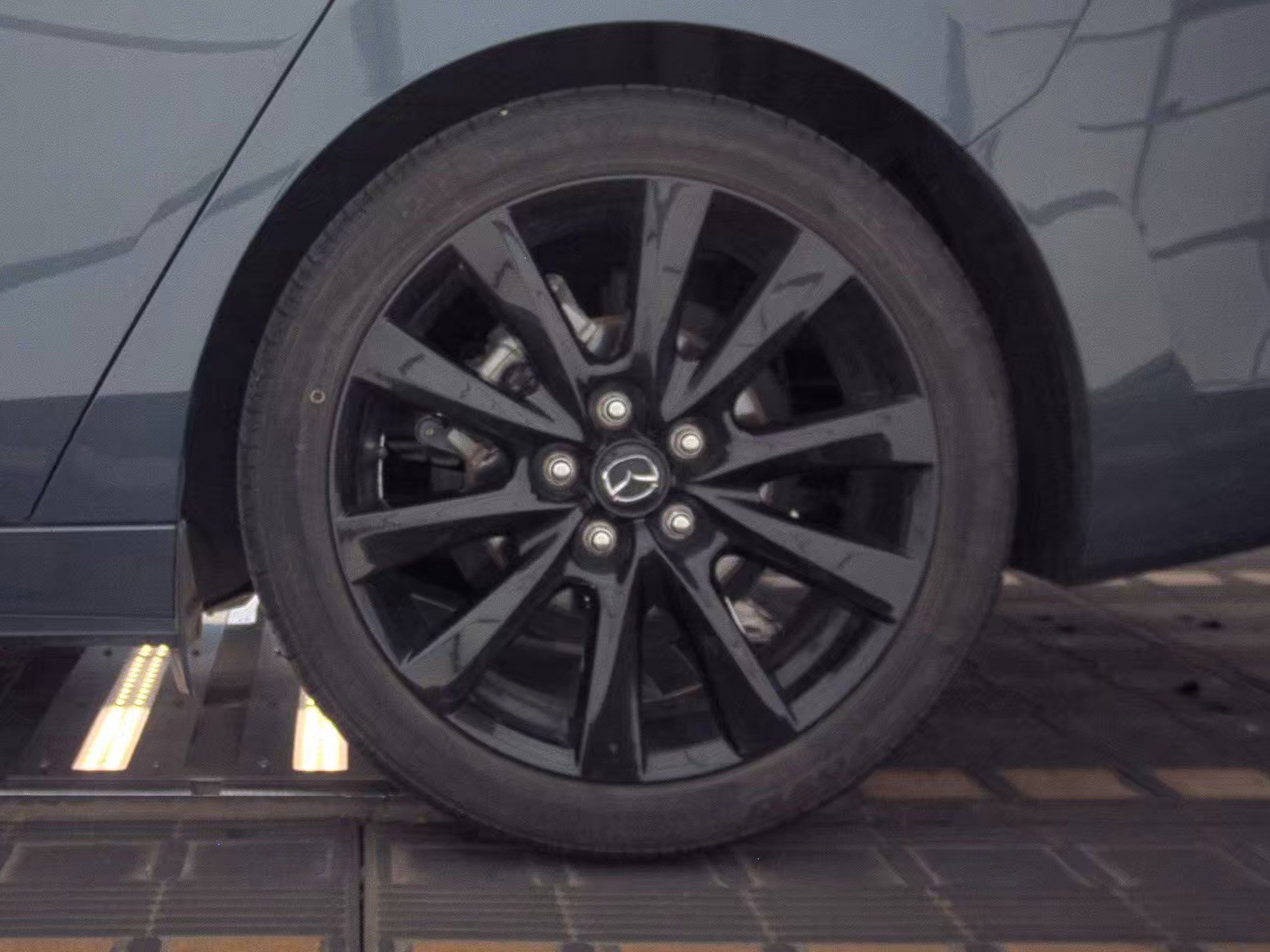 2024 Mazda Mazda3 2.5 s Carbon photo 12