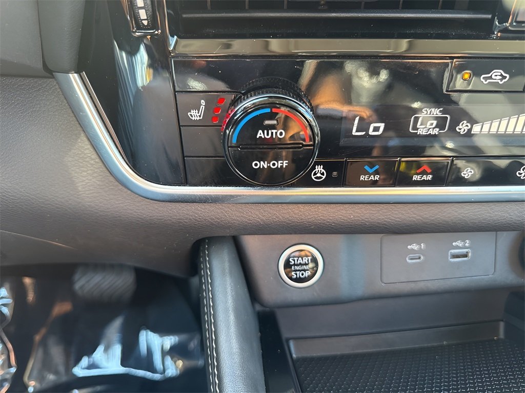 2023 Nissan Rogue SL photo 23