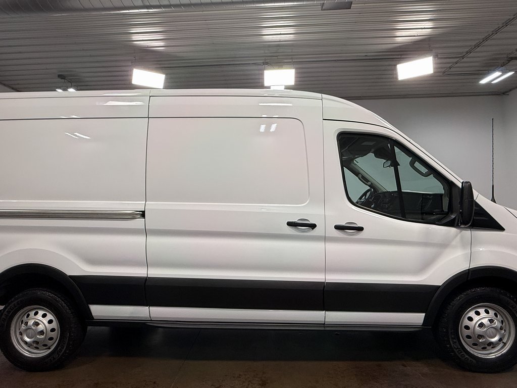 2020 Ford Transit photo 30