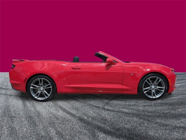 2021 Chevrolet Camaro 3LT photo 2
