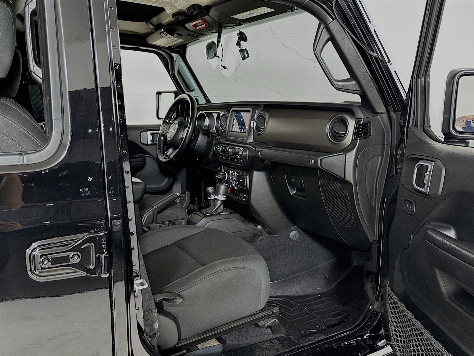 2020 Jeep Gladiator Sport S photo 24