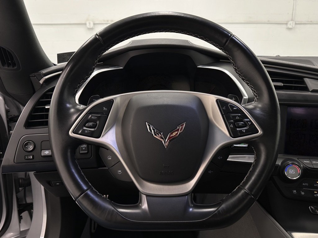 2016 Chevrolet Corvette 2LT photo 24