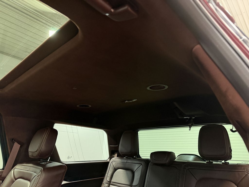 2021 Lincoln Navigator Black Label photo 46