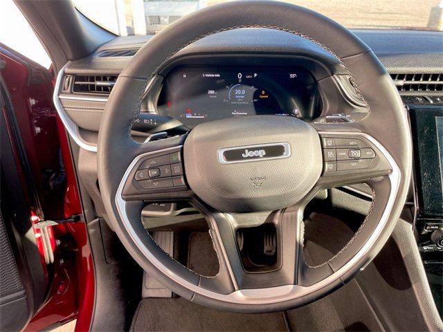 2024 Jeep Grand Cherokee Altitude photo 4