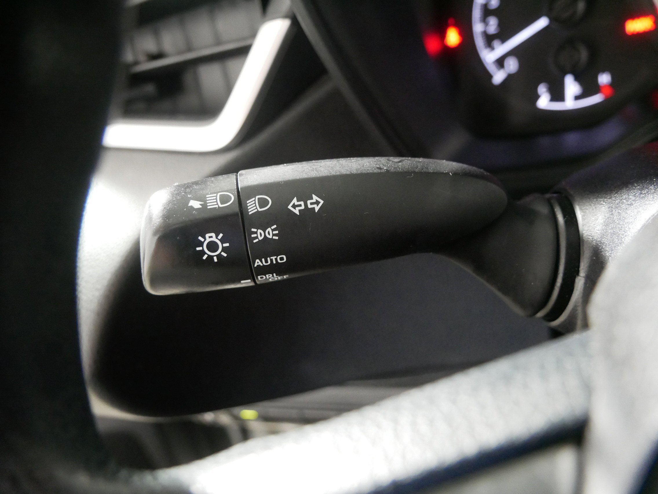2022 Toyota Corolla LE photo 30