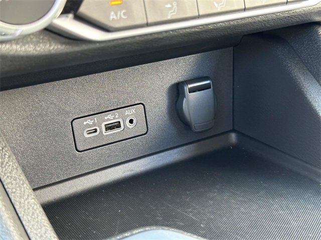 2022 Nissan Sentra SV photo 19