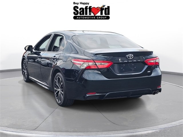 2018 Toyota Camry SE photo 3
