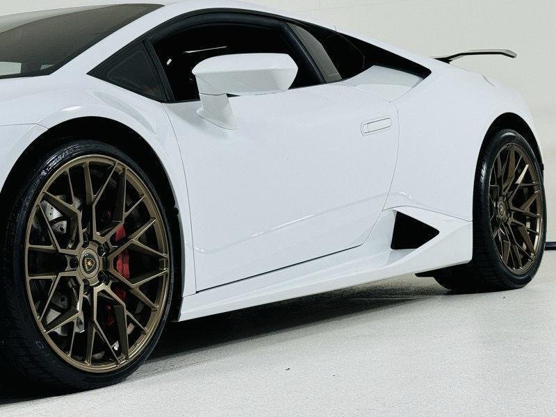 2019 Lamborghini Huracan photo 12