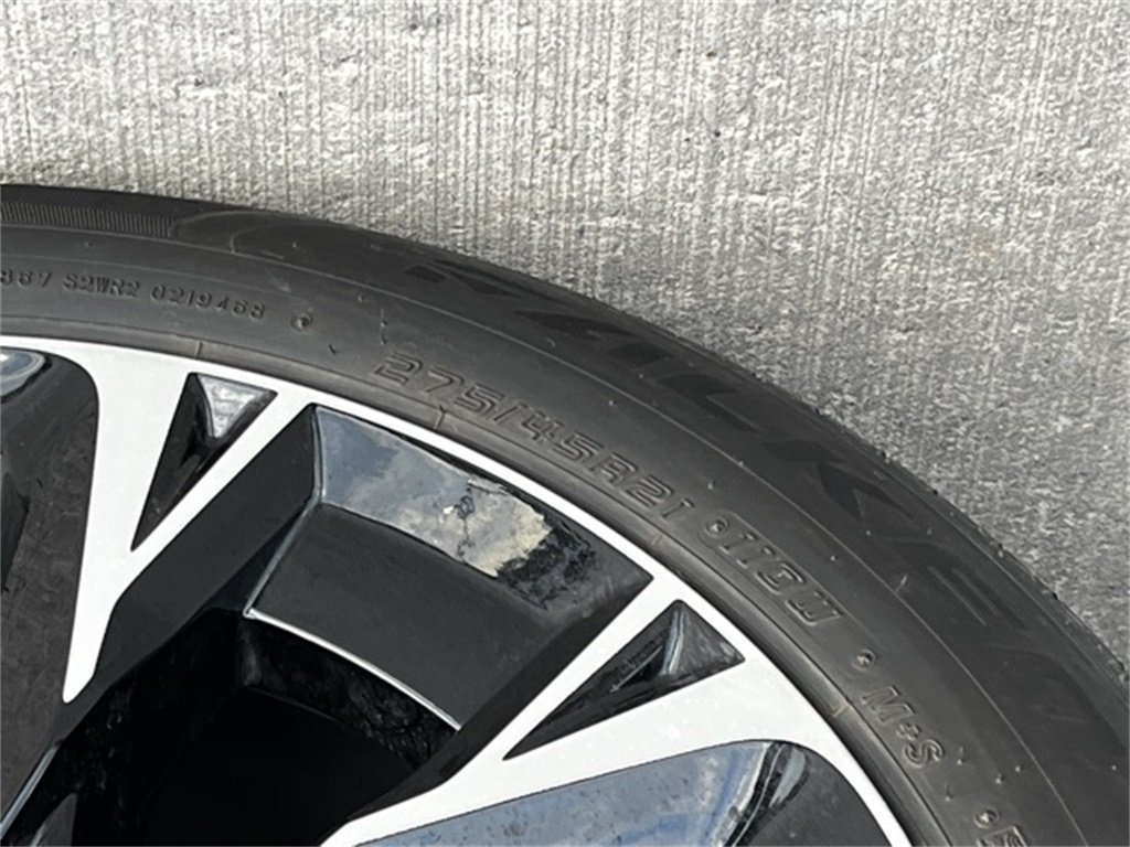 2025 Mazda CX-90 Premium Plus photo 3