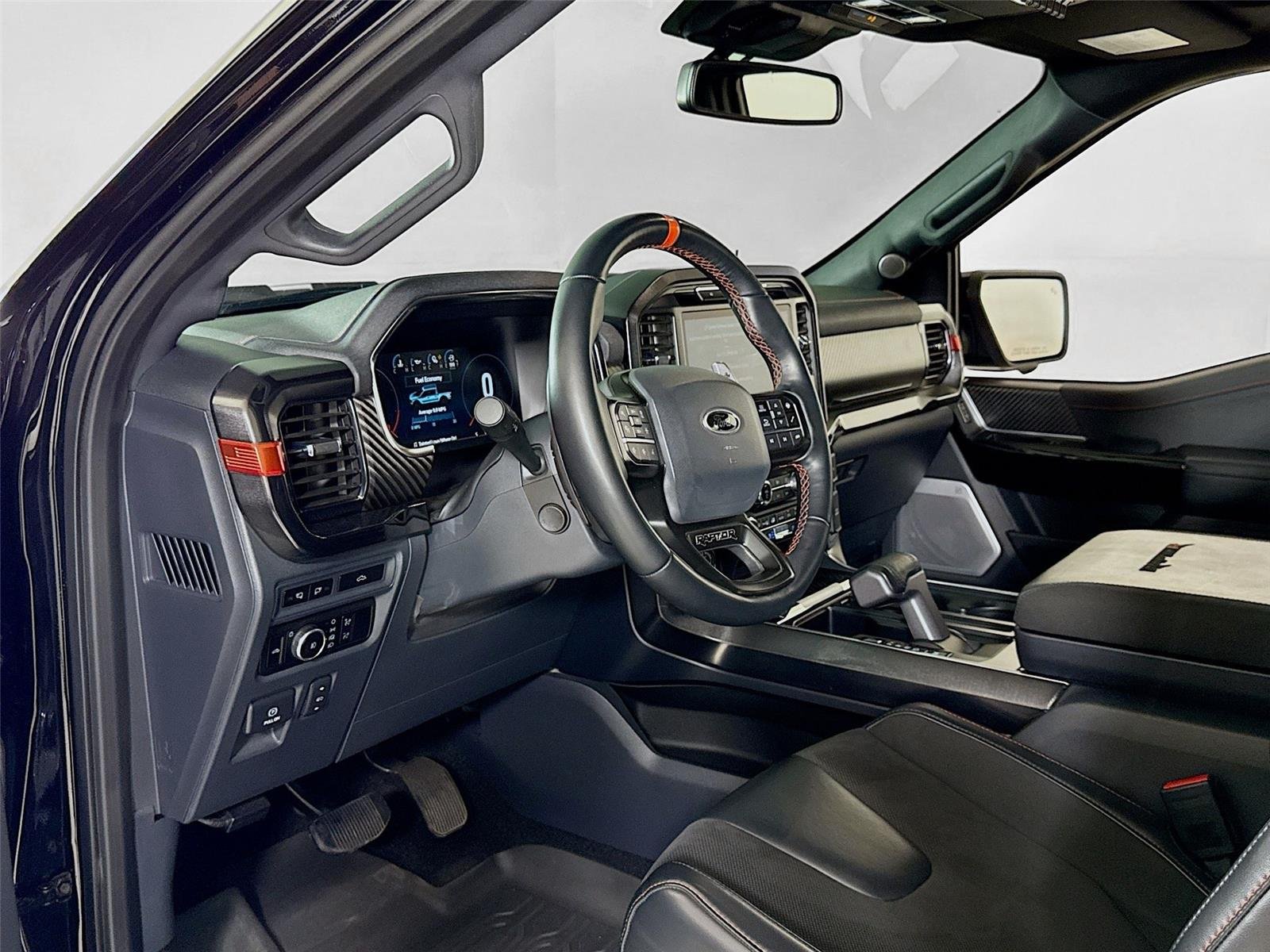 2023 Ford F-150 Raptor photo 13