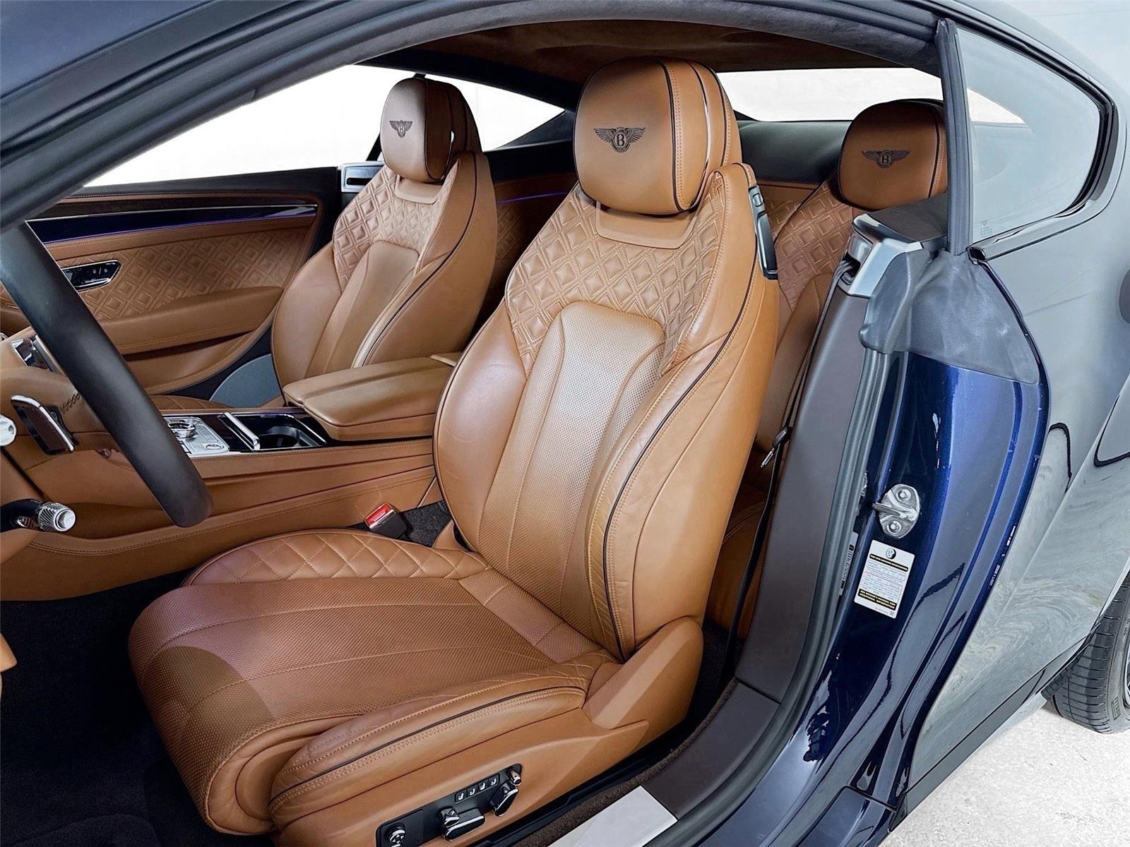 2022 Bentley Continental GT V8 photo 10