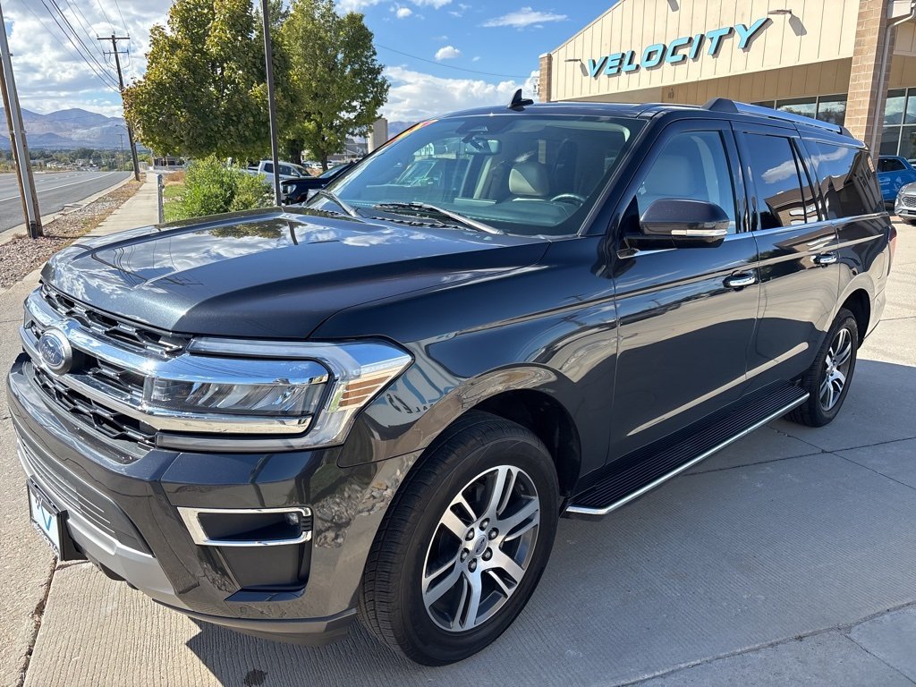 2023 Ford Expedition MAX Limited photo 2