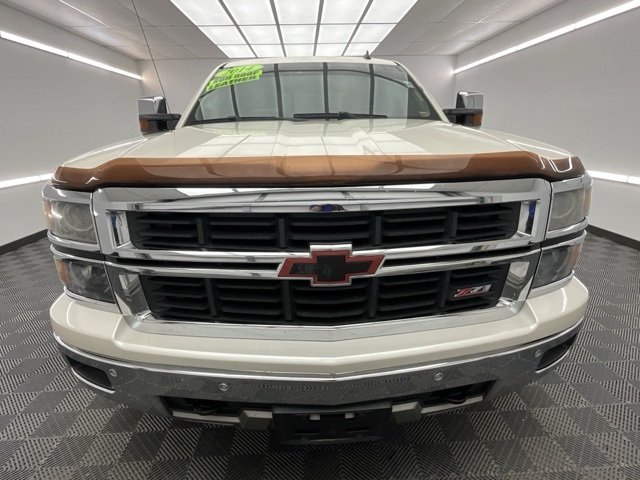 2014 Chevrolet Silverado 1500 LTZ photo 2