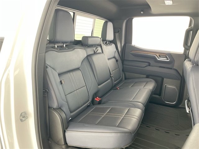 2023 Chevrolet Silverado 1500 High Country photo 39