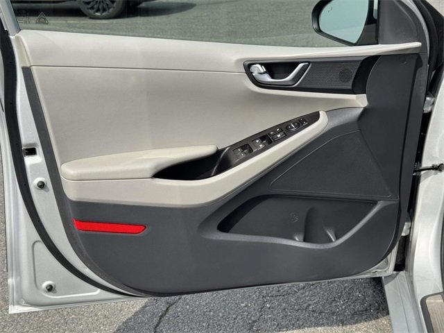 2019 Hyundai Ioniq Limited photo 26