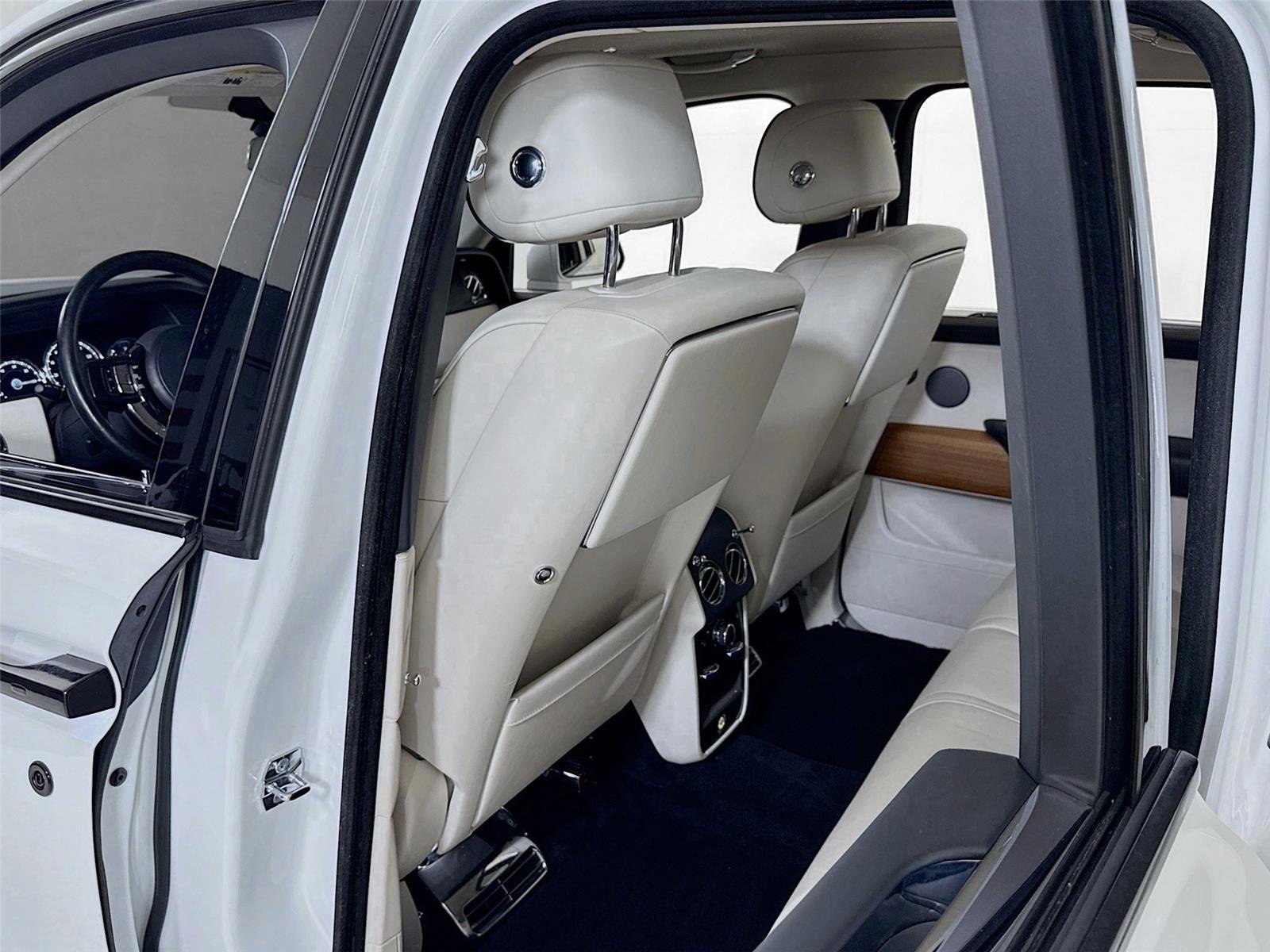 2021 Rolls Royce Cullinan RR31 photo 19