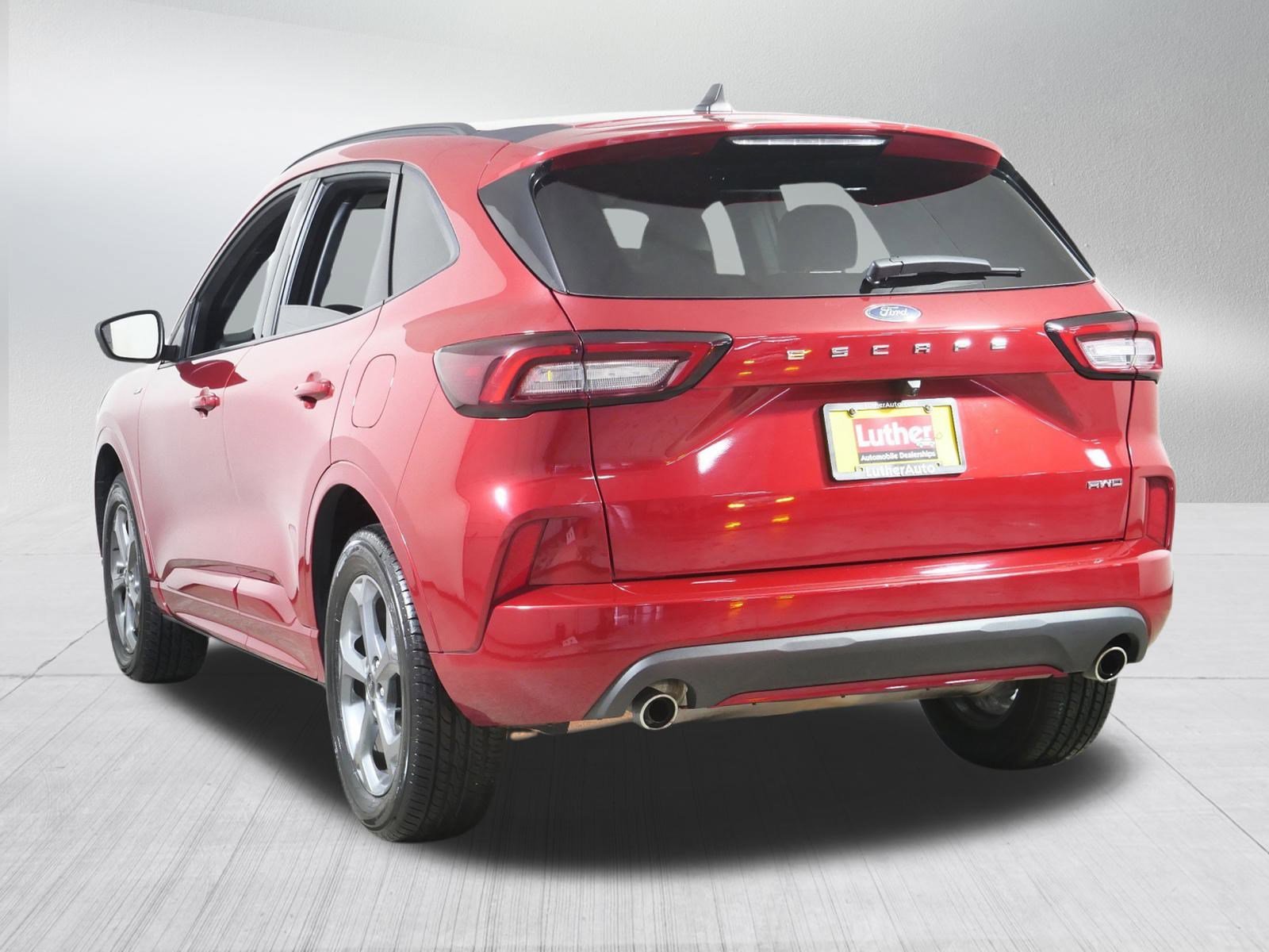2024 Ford Escape ST-Line photo 5