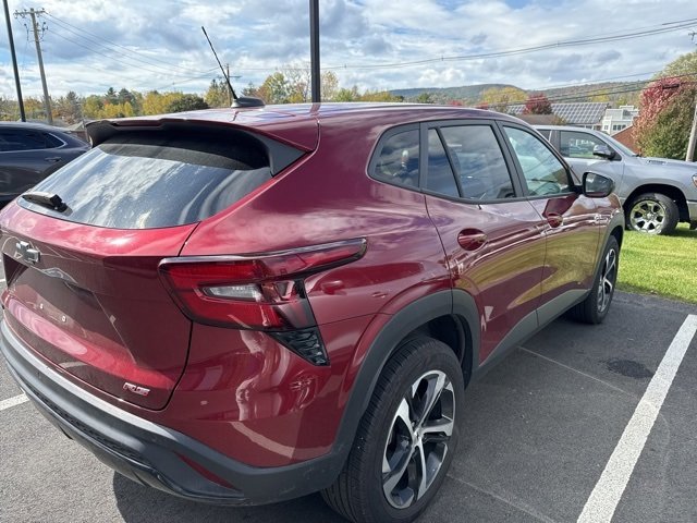 2024 Chevrolet Trax photo 4