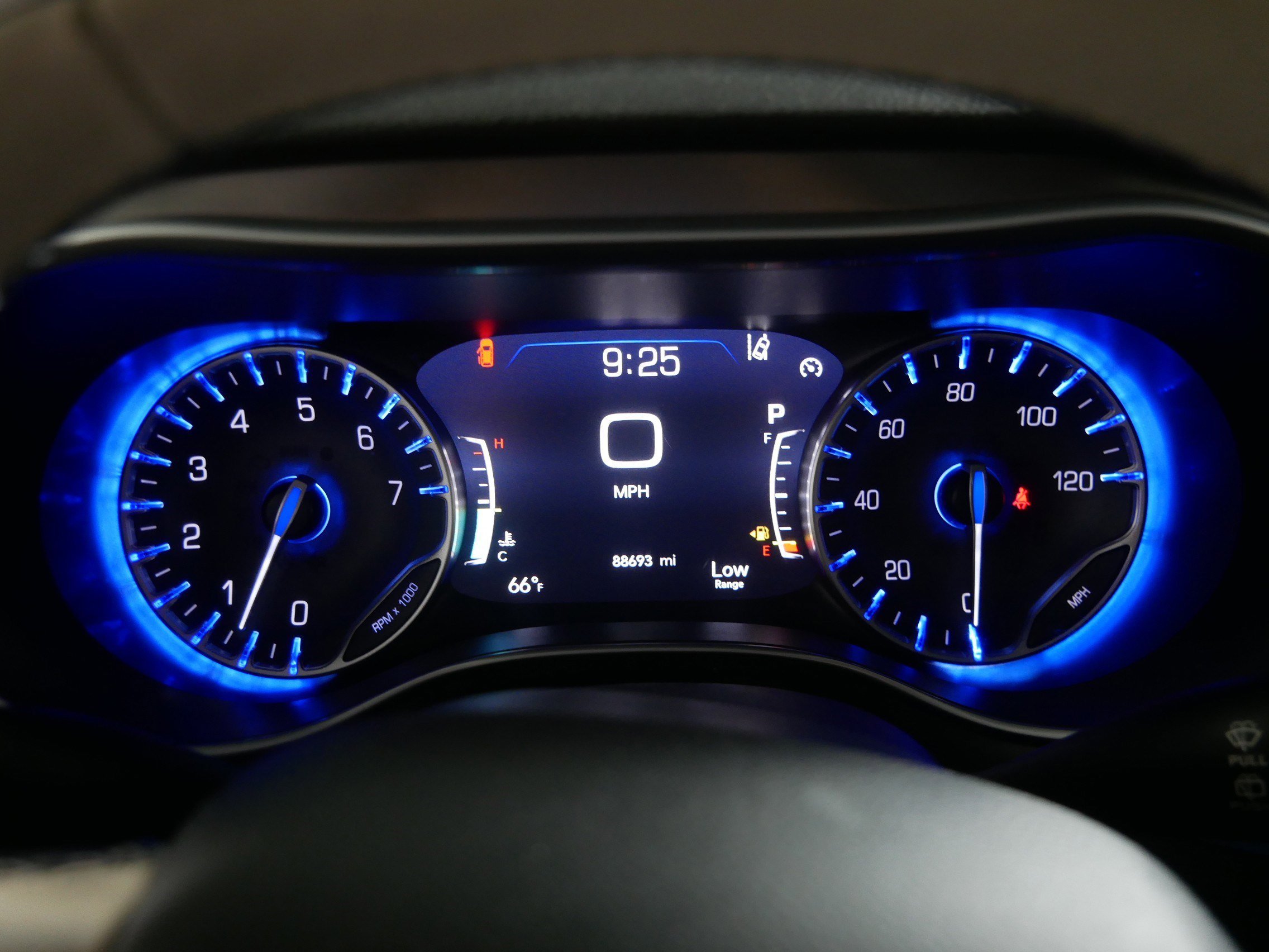 2018 Chrysler Pacifica Limited photo 21