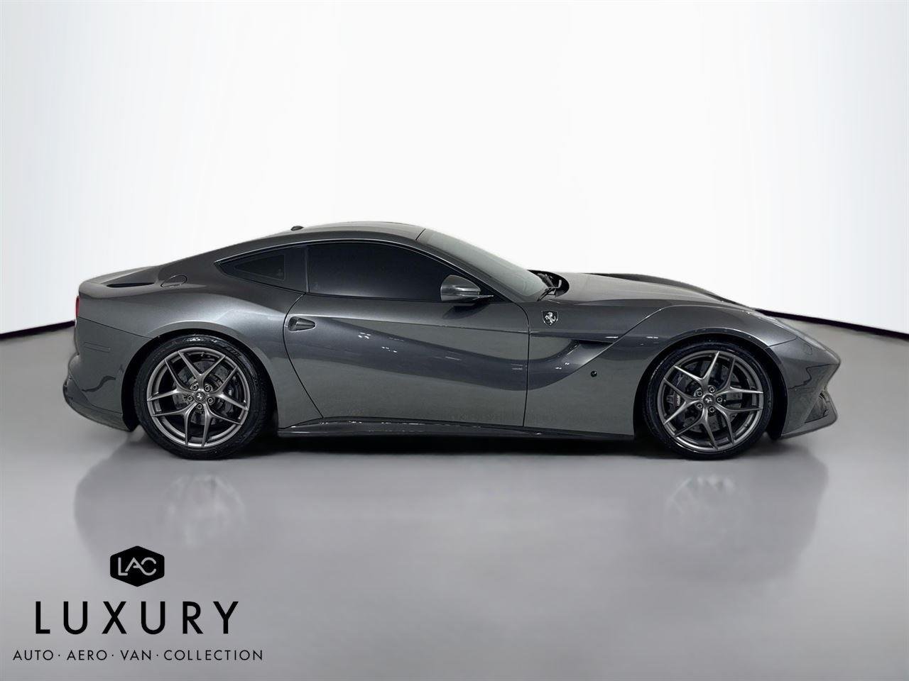 2016 Ferrari F12 Berlinetta Berlinetta photo 3