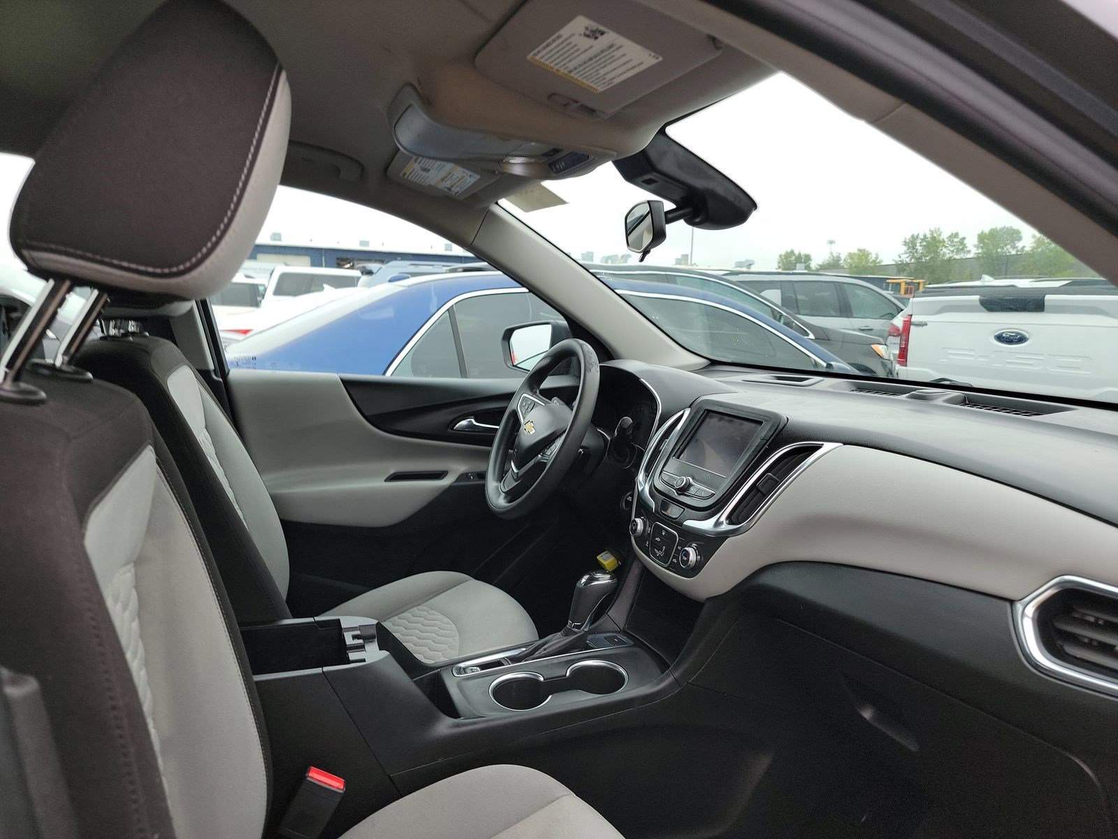2021 Chevrolet Equinox LS photo 8