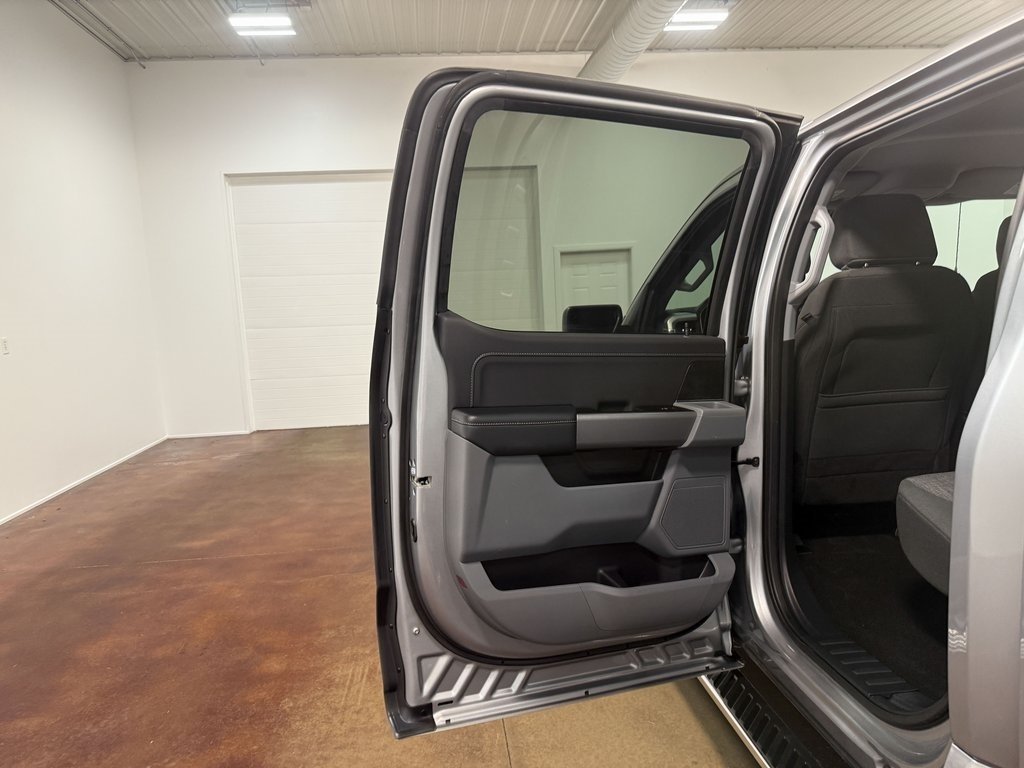 2022 Ford F-150 XLT photo 44