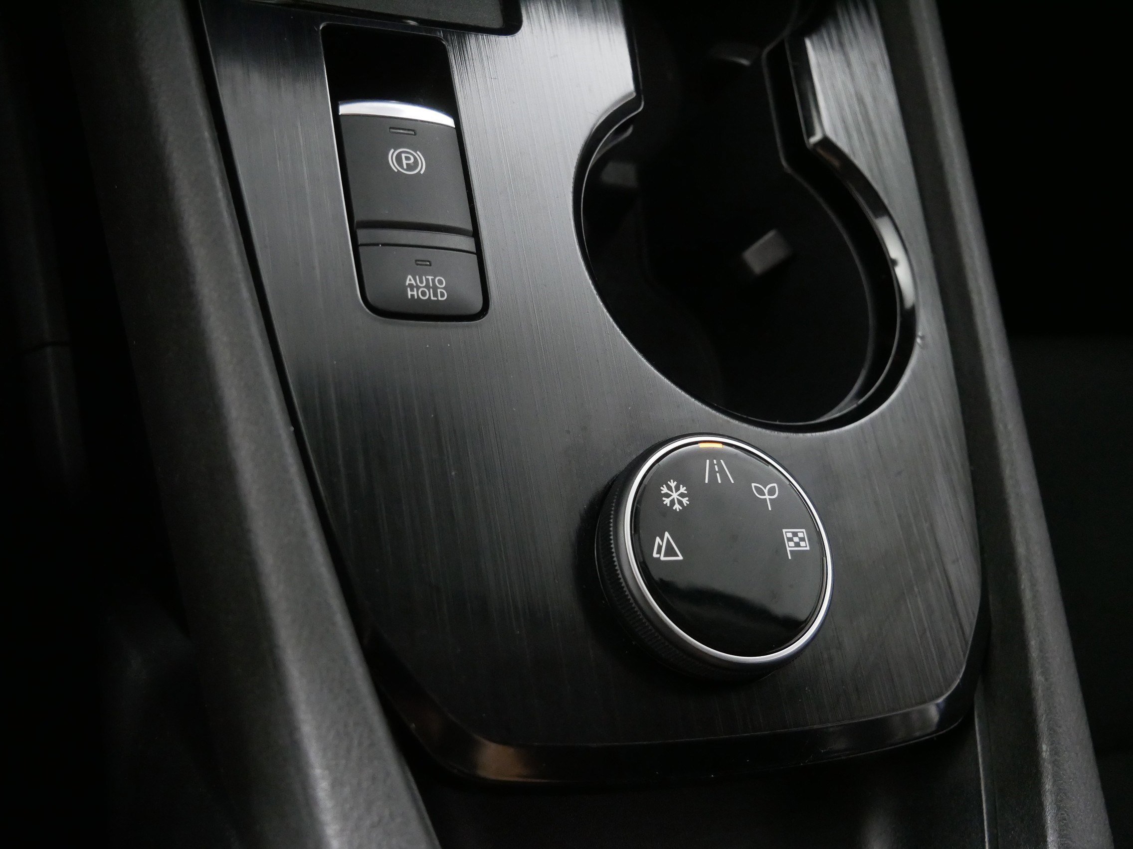 2023 Nissan Rogue S photo 29