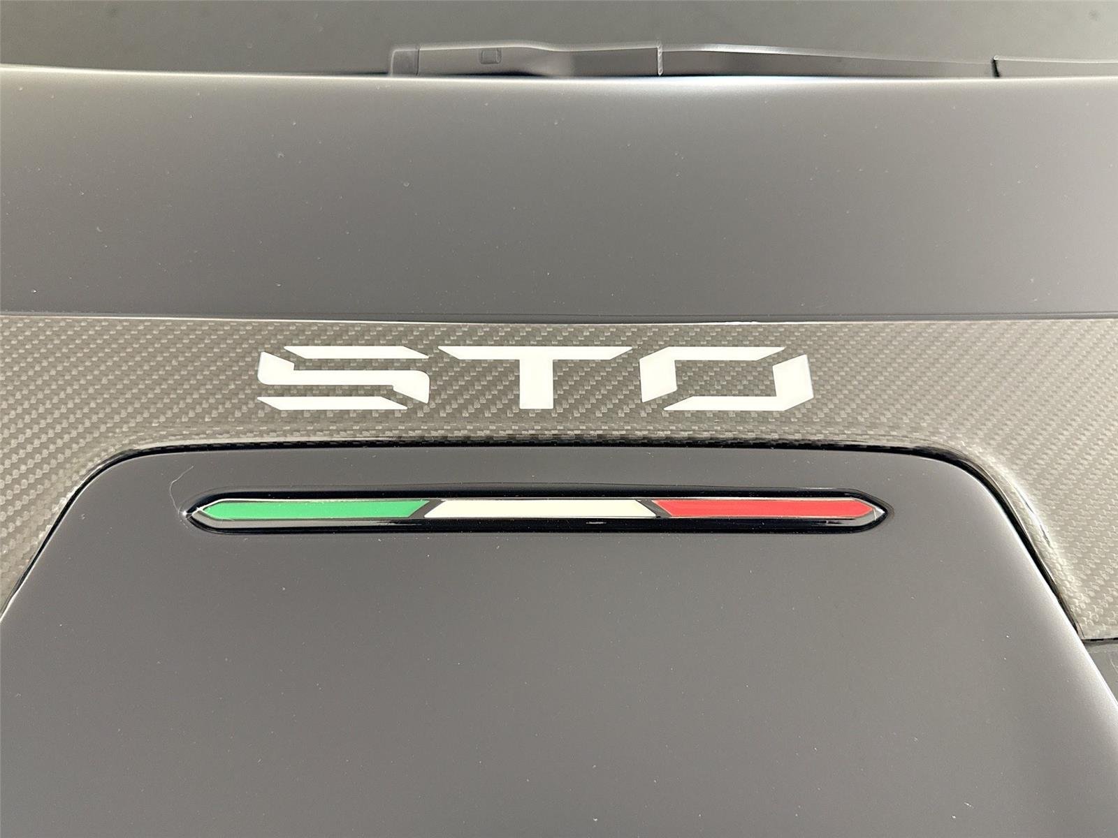 2023 Lamborghini Huracan STO photo 39