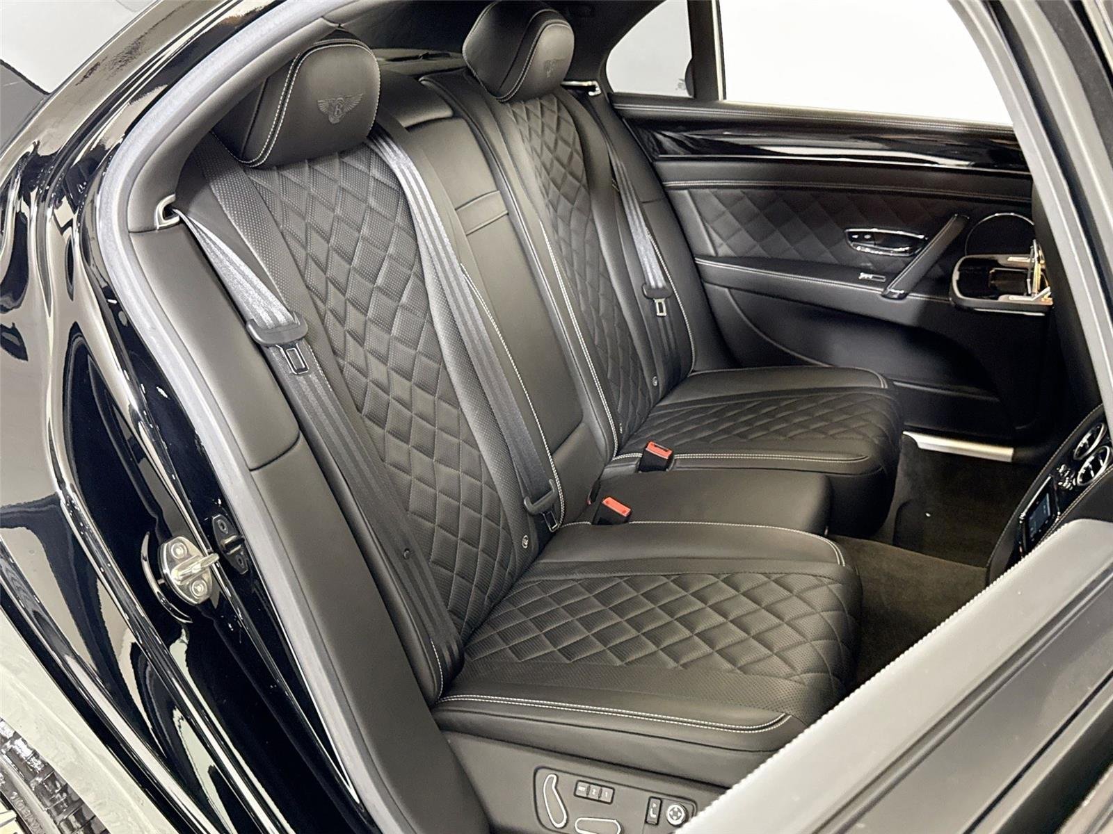 2018 Bentley Flying Spur W12 photo 25