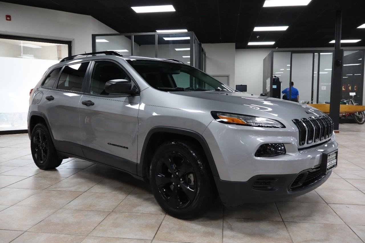 2017 Jeep Cherokee Sport photo 6
