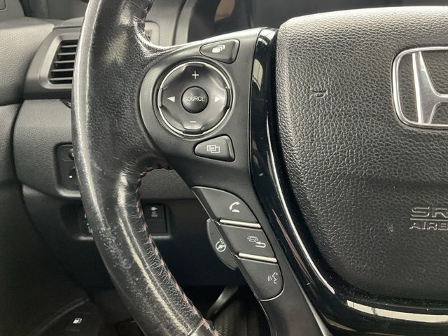 2019 Honda Ridgeline Black Edition photo 10