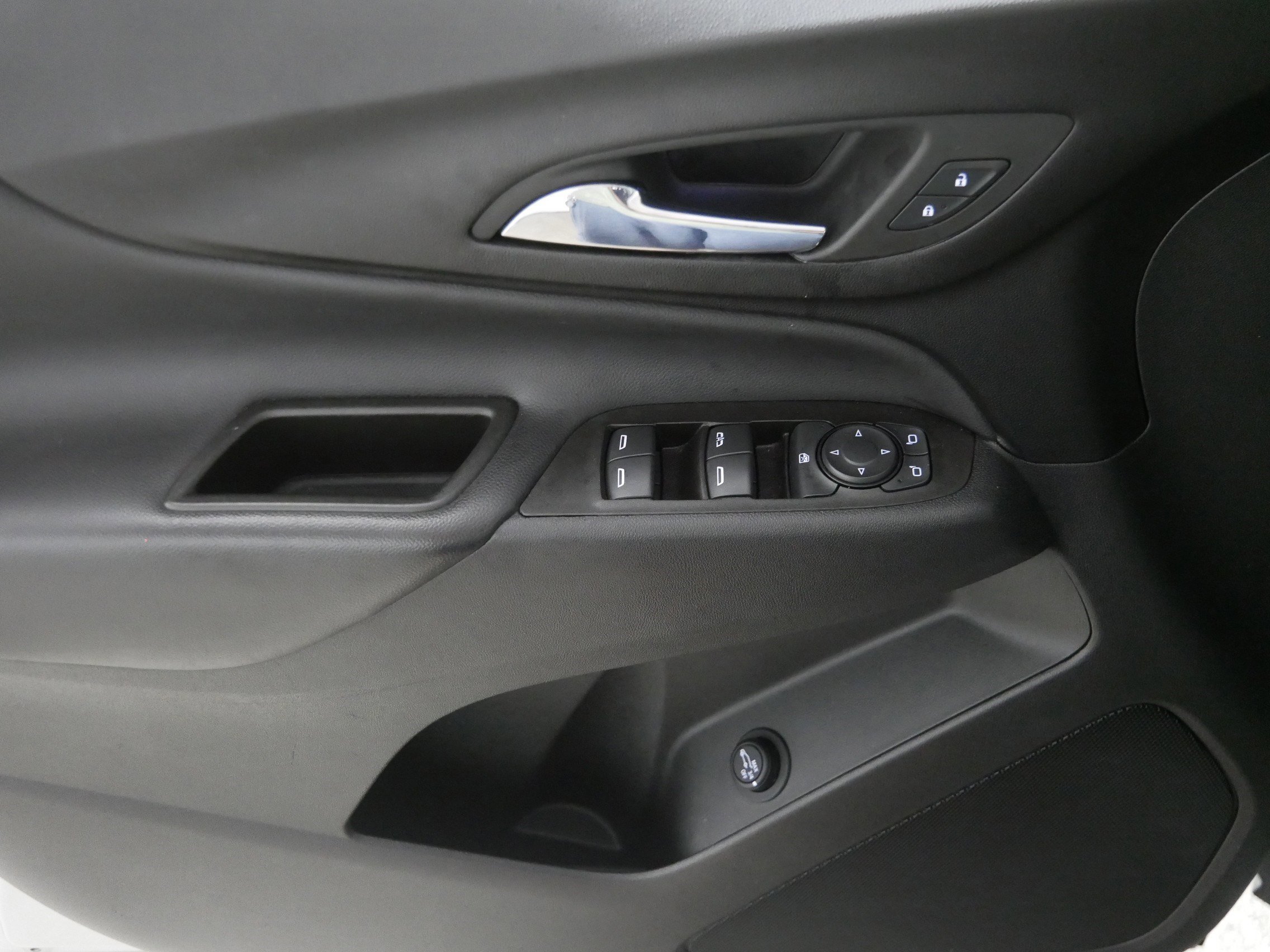 2022 Chevrolet Equinox LT photo 17