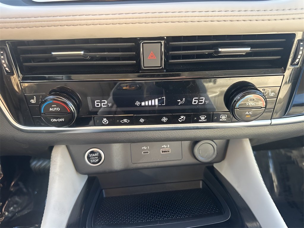 2023 Nissan Rogue SL photo 19