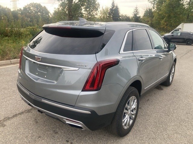 2023 Cadillac XT5 Premium Luxury photo 2