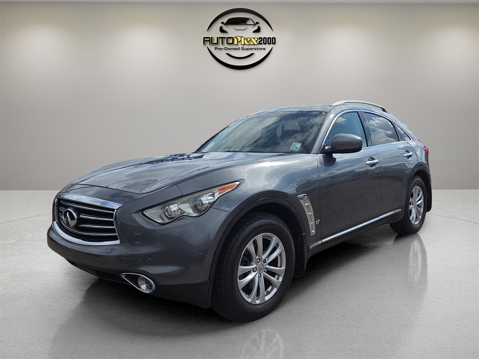 2015 Infiniti QX70 Base photo 3
