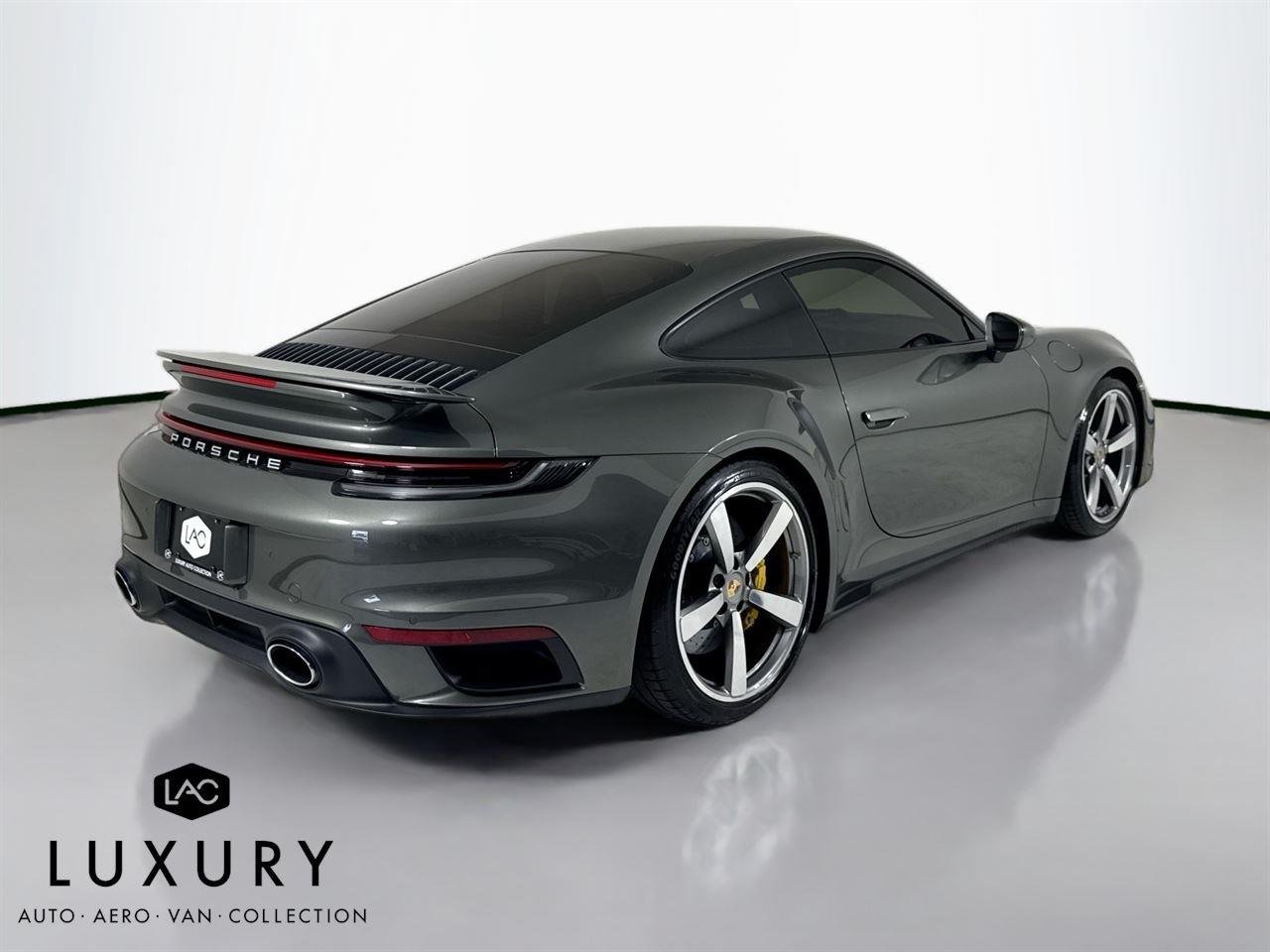 2024 Porsche 911 Turbo Sport Classic photo 4