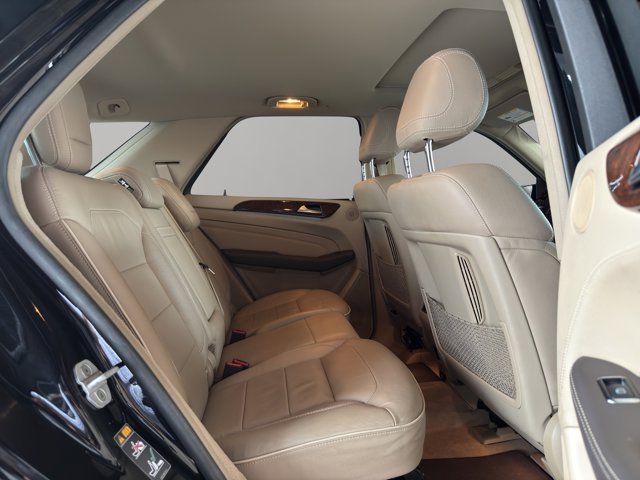 2014 Mercedes Benz ML 550 photo 17