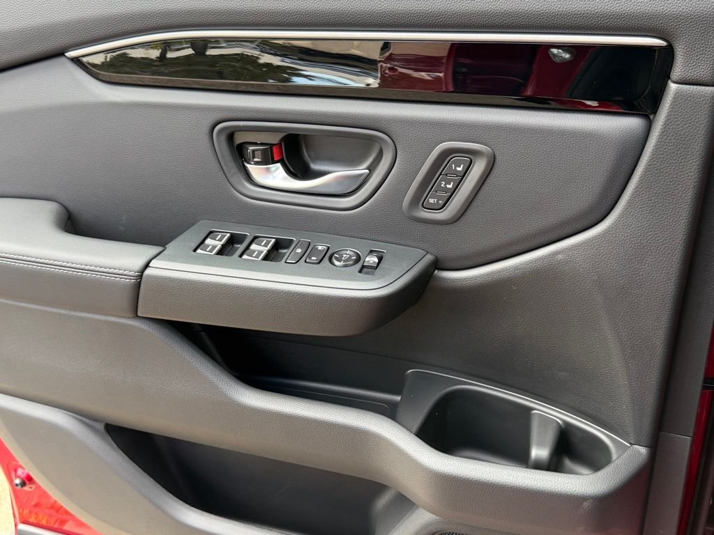 2025 Honda Pilot Touring photo 23